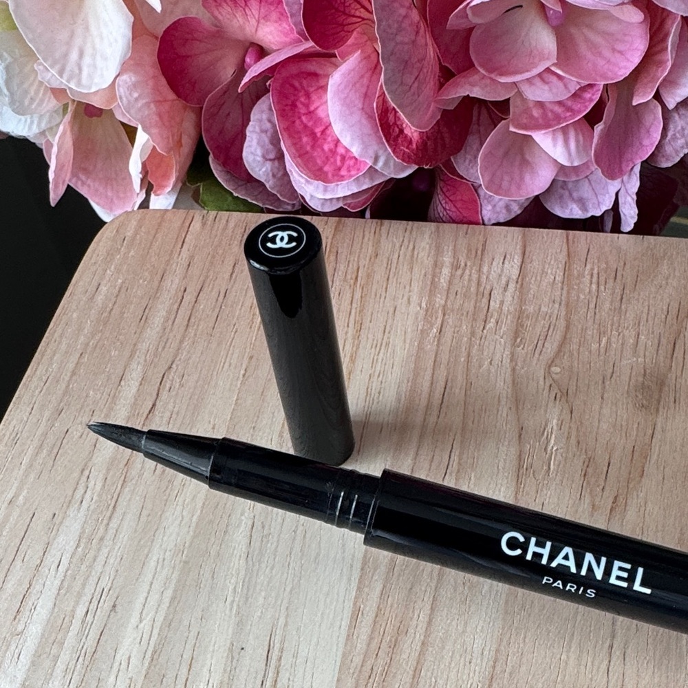 CHANEL Chanel Signature De Chanel Stylo Eye Pen 10 Noir - Picture 3 of 3